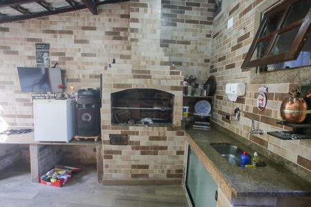 Casa de condomínio à venda com 360m², 6 quartos e 2 vagasChurrasqueira