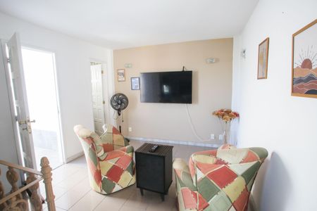 Casa de condomínio à venda com 360m², 6 quartos e 2 vagasÁrea de TV