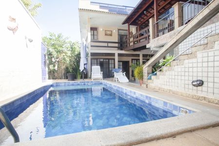 Casa de condomínio à venda com 360m², 6 quartos e 2 vagasPiscina