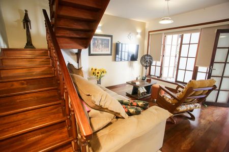 Casa de condomínio à venda com 360m², 6 quartos e 2 vagasSala de Estar