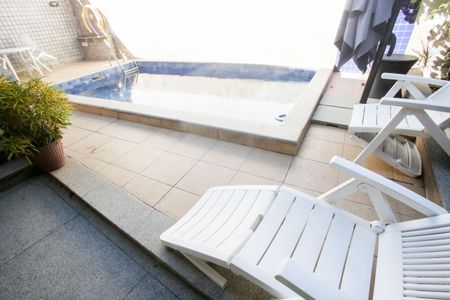 Casa de condomínio à venda com 360m², 6 quartos e 2 vagasPiscina