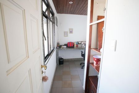 Casa de condomínio à venda com 360m², 6 quartos e 2 vagasQuarto 4