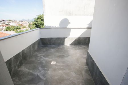 Casa de condomínio à venda com 360m², 6 quartos e 2 vagasVaranda dos Fundos da Sala de TV