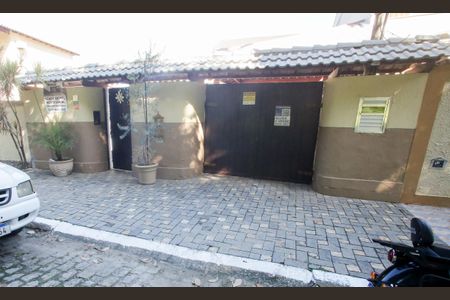 Casa de condomínio à venda com 360m², 6 quartos e 2 vagasFachada