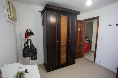 Casa de condomínio à venda com 360m², 6 quartos e 2 vagasQuarto 2