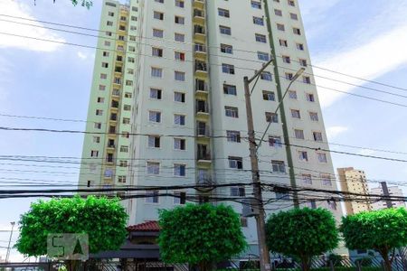 Apartamento à venda com 55m², 2 quartos e 2 vagas Apartamento à venda com 55m², 2 quartos e 2 vagasFachada