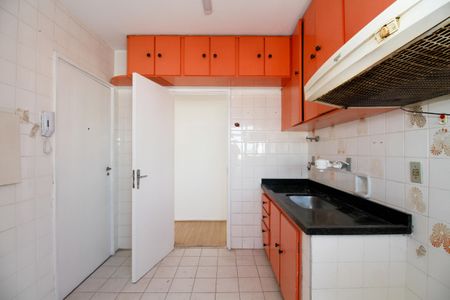 Apartamento à venda com 116m², 3 quartos e sem vagaCozinha