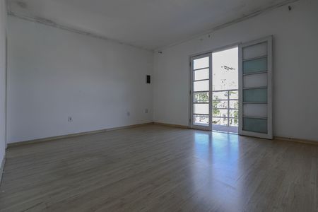 Casa para alugar com 75m², 3 quartos e 3 vagasSuíte
