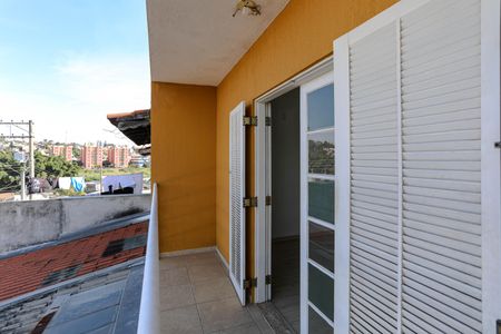 Casa para alugar com 75m², 3 quartos e 3 vagasSacada Suíte