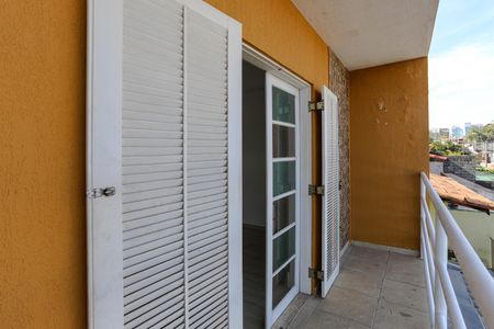 Casa para alugar com 75m², 3 quartos e 3 vagasSacada Suíte