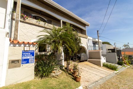 Casa de condomínio à venda com 208m², 4 quartos e 2 vagasPlaca