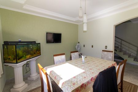 Casa de condomínio à venda com 208m², 4 quartos e 2 vagasSala de Estar