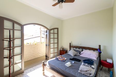 Casa de condomínio à venda com 208m², 4 quartos e 2 vagasQuarto 2