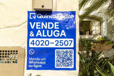 Casa de condomínio à venda com 208m², 4 quartos e 2 vagasPlaca