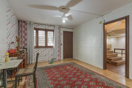 Casa à venda com 650m², 3 quartos e 3 vagasSala