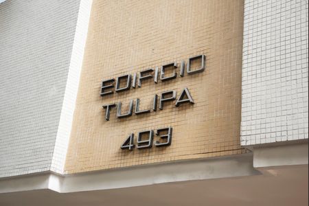 Apartamento para alugar com 85m², 2 quartos e 1 vagaFachada