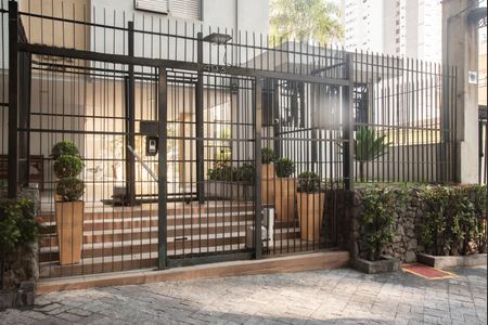 Apartamento para alugar com 85m², 2 quartos e 1 vagaFachada