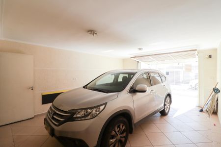 Casa à venda com 250m², 3 quartos e 3 vagas Casa à venda com 250m², 3 quartos e 3 vagasGaragem