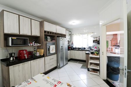 Casa à venda com 250m², 3 quartos e 3 vagas Casa à venda com 250m², 3 quartos e 3 vagasCozinha