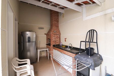 Casa à venda com 250m², 3 quartos e 3 vagas Casa à venda com 250m², 3 quartos e 3 vagasÁrea de Serviço e Churransqueira