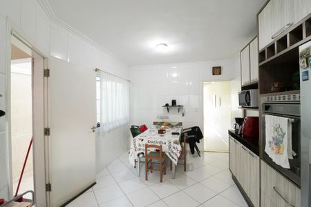 Casa à venda com 250m², 3 quartos e 3 vagas Casa à venda com 250m², 3 quartos e 3 vagasCozinha