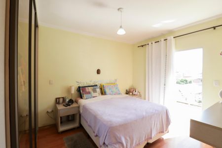 Casa à venda com 250m², 3 quartos e 3 vagas Casa à venda com 250m², 3 quartos e 3 vagasSuíte 1