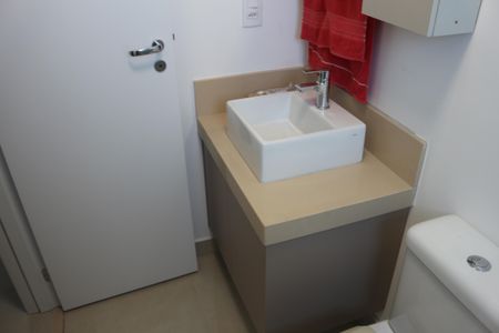 Apartamento à venda com 89m², 2 quartos e 2 vagasBanheiro da Suíte 1