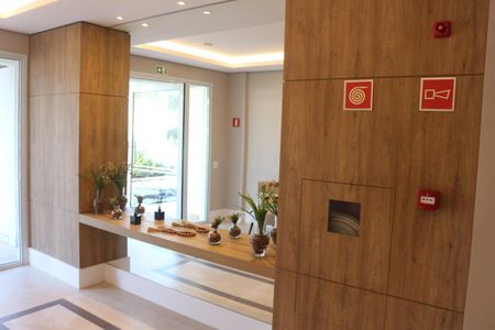 Apartamento à venda com 89m², 2 quartos e 2 vagasHall social