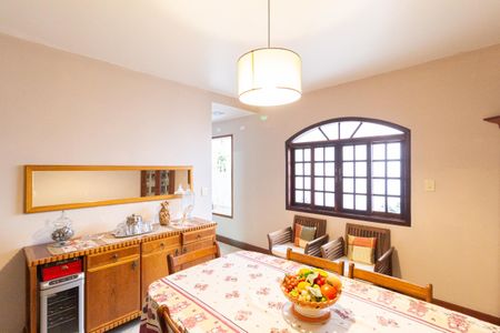 Casa à venda com 250m², 3 quartos e sem vagaSala de jantar