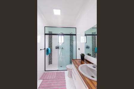 Casa à venda com 250m², 3 quartos e sem vagaBanheiro  Suíte