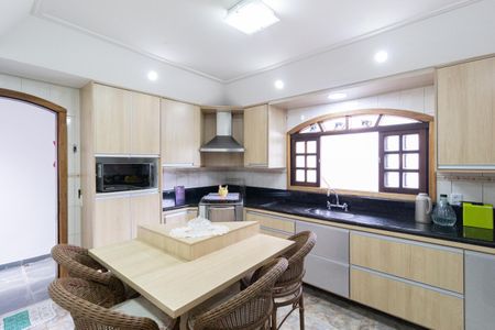 Casa à venda com 250m², 3 quartos e sem vagaCozinha