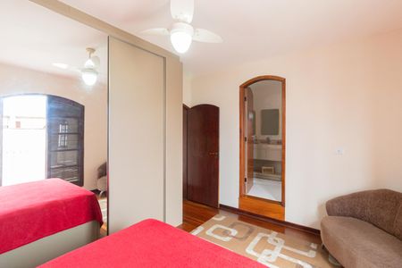 Casa à venda com 250m², 3 quartos e sem vagaSuíte