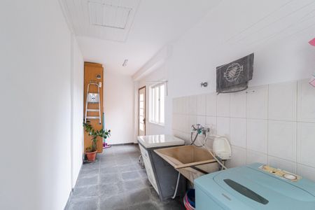 Casa à venda com 250m², 3 quartos e sem vagaÁrea de serviço