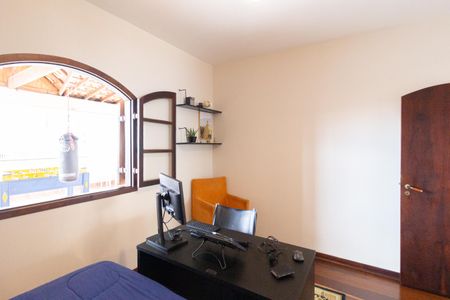 Casa à venda com 250m², 3 quartos e sem vagaQuarto 2