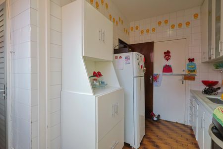 Apartamento à venda com 58m², 2 quartos e 1 vaga Apartamento à venda com 58m², 2 quartos e 1 vagaCozinha e Área de Serviço