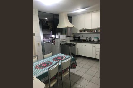 Apartamento à venda com 170m², 4 quartos e 3 vagasFoto 13