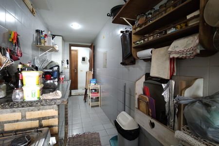 Apartamento à venda com 72m², 2 quartos e 2 vagasCozinha