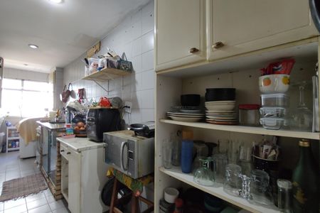 Apartamento à venda com 72m², 2 quartos e 2 vagasCozinha