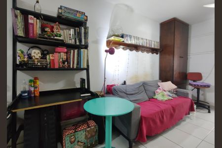 Apartamento à venda com 72m², 2 quartos e 2 vagasSala