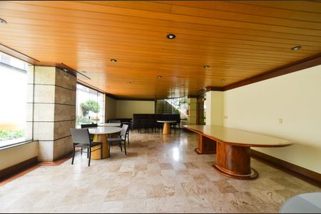 Apartamento à venda com 325m², 4 quartos e 2 vagasArea comum/ salao de festas