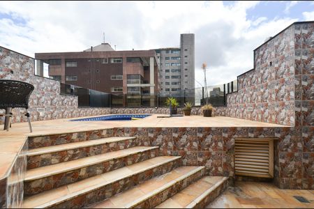 Apartamento à venda com 325m², 4 quartos e 2 vagasArea piscina