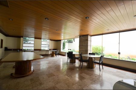 Apartamento à venda com 325m², 4 quartos e 2 vagasArea comum/ salao de festas