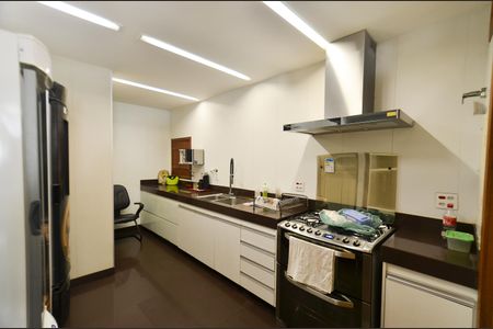 Apartamento à venda com 325m², 4 quartos e 2 vagasArea comum