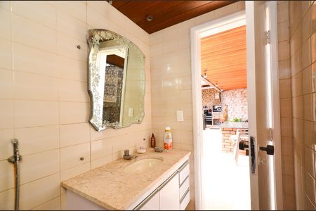 Apartamento à venda com 325m², 4 quartos e 2 vagasBanheiro area gourmet