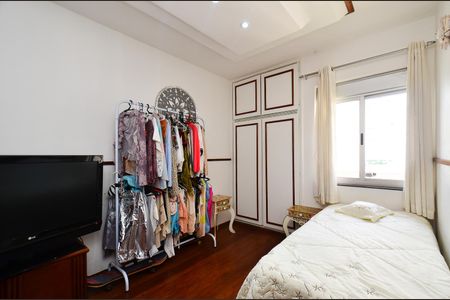 Apartamento à venda com 325m², 4 quartos e 2 vagasQuarto1