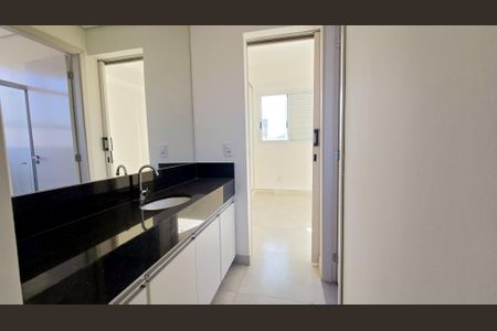 Apartamento para alugar com 202m², 3 quartos e 4 vagasBanheiro