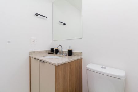 Studio para alugar com 27m², 1 quarto e sem vaga Studio para alugar com 27m², 1 quarto e sem vagaBanheiro