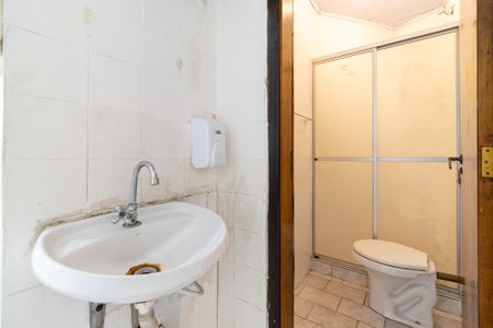 Casa à venda com 370m², 4 quartos e 8 vagasBanheiro de serviço