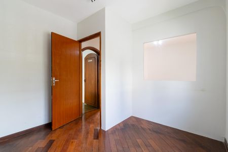 Casa à venda com 370m², 4 quartos e 8 vagasCloset da suíte 2