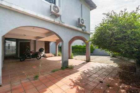 Casa à venda com 370m², 4 quartos e 8 vagasGaragem